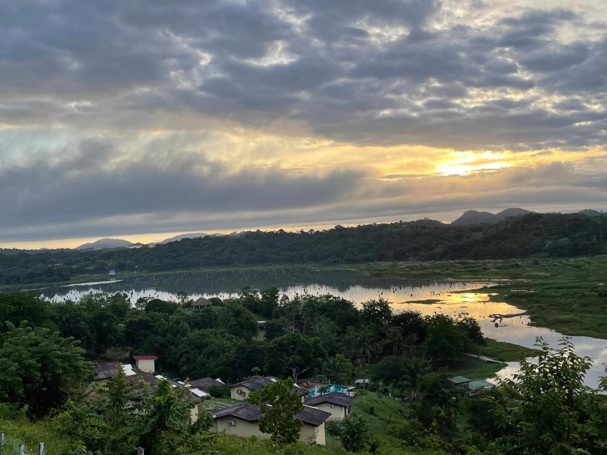 Gatun Lake Lodge Hotel Pueblo Nuevo  Luaran gambar